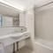 City Oasis Inn Townsville, SureStay Collection by BW