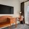 City Oasis Inn Townsville, SureStay Collection by BW
