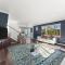 Colorful and Cozy Haven with Heated Pool - Rodeo