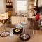 Schaumburg Paradise Oasis with a secret garden and private Pool - Schaumburg
