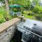Schaumburg Paradise Oasis with a secret garden and private Pool - Schaumburg