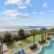 Downtown Oceanfront, 2BR, Walk to Starbucks, 6ppl - 默特尔比奇