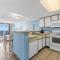 Downtown Oceanfront, 2BR, Walk to Starbucks, 6ppl - 默特尔比奇