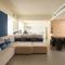 Spacious & Modern 2B2bLDK with Sauna, 3 Min Walk to Sun Yat-sen MRT - 2房2衛 客廳廚房桑拿 寬敞現代 3分步行到國父紀念館站 - Tchaj-pej