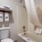 Econo Lodge Portland Airport - بورتلاند