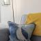 Old Mill Court, Charming Mews House with Parking