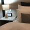 Koi liv-Inn Bedfordview ll Modern Guest House Near OR Tambo
