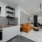 Bright Apartment with Terrace & Parking near Metro Kondratowicza by Noclegi Renters - Warsaw