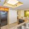Oversized 6BR Multi-Unit Suite-Oceanfront Compass Cove 1216 and 1217 - Myrtle Beach
