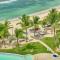JD Beachfront Pool - Juan Dolio