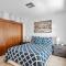 Charming Waterfront Home Walk to Beach with Pool - Форт-Лодердейл