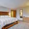 Less Than 1 Mi to Mt Snow Charming Condo with Fireplace - Dover