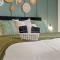 5 Mins to UND - Cozy 4BD with BBQ & Pool Table - Саут-Бенд