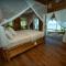 Private Beachfront House with Kayak & Guided Tours