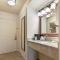 Best Western Plus Concord Inn