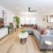 Big Family House w Theater Pool table - 圣安东尼奥