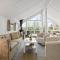 Stunning Home In Dronningmølle - Dronningmølle