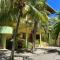 Sea Eye Hotel - Tropical Building
