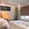THE LOT luxury suites - 塞萨洛尼基