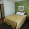 Days Inn & Suites by Wyndham Rochester South