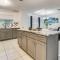7 Mi to Gatorland Retreat with Pool and Elliptical - 基西米