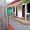 Pondy Jungle Resort with Swimming pool - 黎明之村