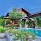 Rang Robin Farmstay for 4 with pool