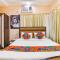 FabHotel Aayash - Nr City Center Metro Station