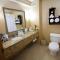 Holiday Inn Express Hotel & Suites Vineland Millville by IHG