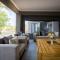 Raptors Luxury Farmhouse