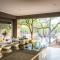 Raptors Luxury Farmhouse