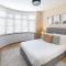 New Modern Luton Contractor's Luxe Retreat - 卢顿