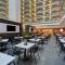 Embassy Suites by Hilton Chicago Downtown Magnificent Mile