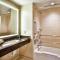 Embassy Suites by Hilton Chicago Downtown Magnificent Mile
