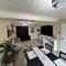 Modern 3-Bed House Contractor Stay in Kent, Medway - Rochester Strood with Parking & WiFi for Long Stays - Strood