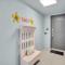 Latitude Adjustment Penthouse by Coastal Chic - برادنتون