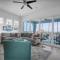 Latitude Adjustment Penthouse by Coastal Chic - برادنتون