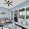 Latitude Adjustment Penthouse by Coastal Chic - برادنتون