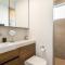 Spacious Luxe 2Bd with Harbour Views and Parking - Auckland