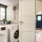 Dinbnb Homes I 200m to Bryggen I Make Memories with Friends and Family!