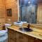 Gorgeous Updated Cabin With Awesome Game Room, Hot Tub, And Spa- Like Shower! - Sevierville