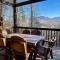 STUNNING cabin with a MOUNTAIN VIEW, hot tub, and dog friendly! - 赛维尔维尔