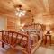 Pool table, hot tub, 2 bedroom in great location! - 赛维尔维尔