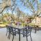 Pin Oak Farmhouse with Patio in Dripping Springs