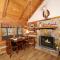 Cozy PET FRIENDLY log cabin in Pigeon Forge! - Sevierville