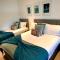 Royal William Yard Apartments - Large and Luxurious with Free Parking