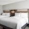 Holiday Inn Express & Suites Midwest City by IHG