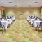 Holiday Inn Bloomington-University Area by IHG - 布卢明顿
