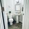 Newly built home, ample parking, near SEA Airport - 塔奇拉