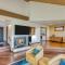 Half Block to Beach w Oceanview Patio Balcony The Shore Pine by AvantStay - Arch Cape
